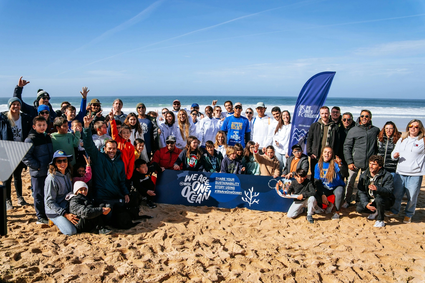 For the MEO Rip Curl Pro Portugal presented by Corona, We Are One Ocean teamed up with Hope Zones Foundation and SeaForester to host a kelp restoration workshop. Participants built deployment structures to plant kelp and engaged with youth participants from Peniche Surf Clube in an ocean literacy session with Monitoramento Mirim Costeiro. - WSL / MANEL GAEDA